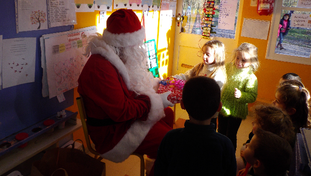 LA VENUE DU PERE NOËL